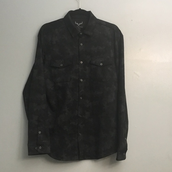 Age of Wisdom Black Shirt - Picture 2 of 13